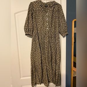 [TRADED] Esby Philippa Dress in Basil Ristra